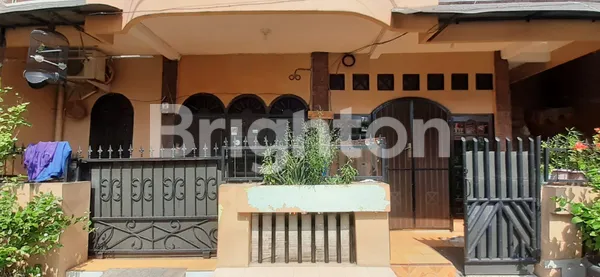 image RUMAH ROW 1 MOBIL BEBAS BANJIR LOKASI STRATEGIS DI TANJUNG DUREN (6)