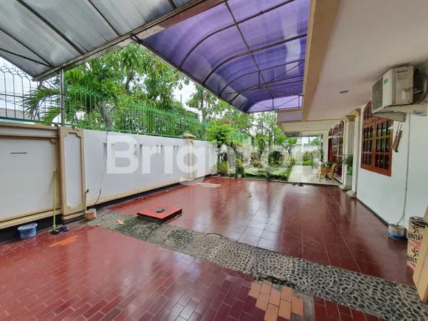 image RUMAH HOOK BABATAN PANTAI JALAN UTAMA (2)