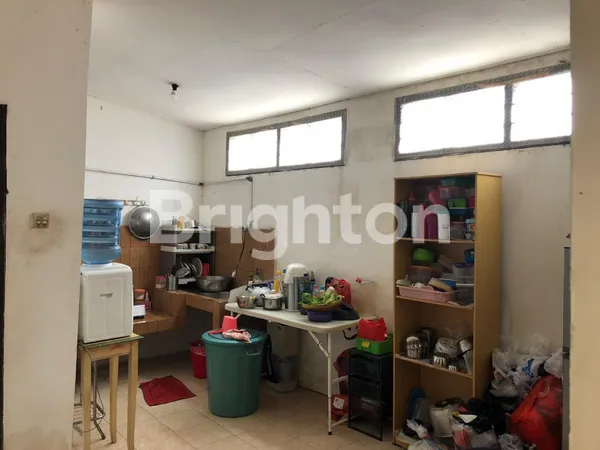 image RUMAH TOMANG HITUNG TANAH 2 LANTAI, BEBAS BANJIR, LOKASI STRATEGIS (3)