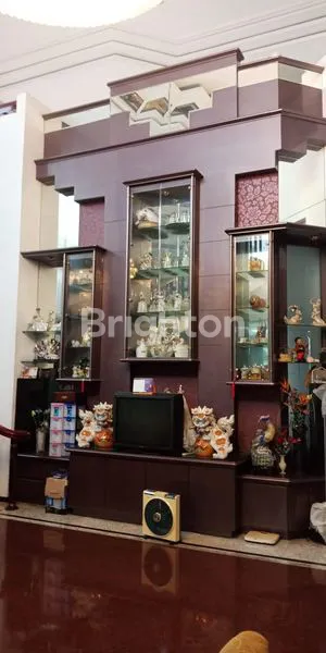 image LANGKA ! BEST PRICE ! DHARMAHUSADA INDAH SIAP HUNI BAGUS TERAWAT DEKAT MALL DAN TENGAH KOTA. (4)
