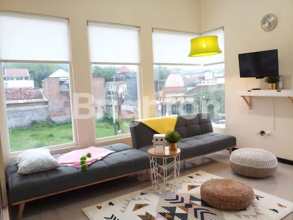 image VILA 2 LANTAI PLUS KOLAM RENANG DAN FURNISHED   DI KOTA BATU (7)