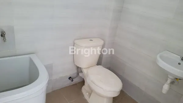 image RUKO 2 JEJER GRESS 3LANTAI DI JALAN KEMBAR (3)