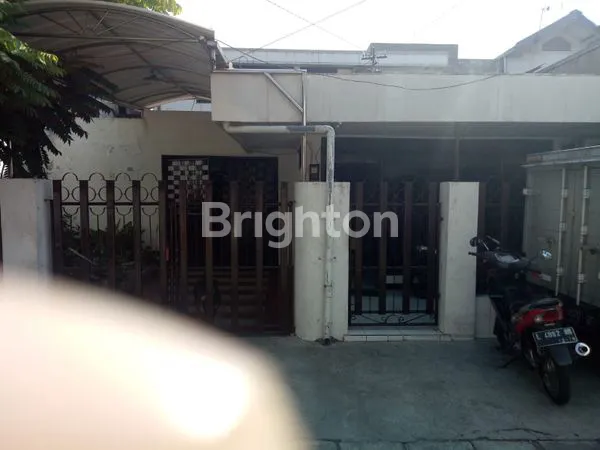image RUMAH 2 LT DI SIMOKERTO SURABAYA  (1)