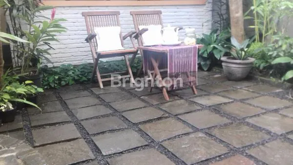 image RUMAH STRATEGIS DI PERUMAHAN PERMATA JINGGA (5)