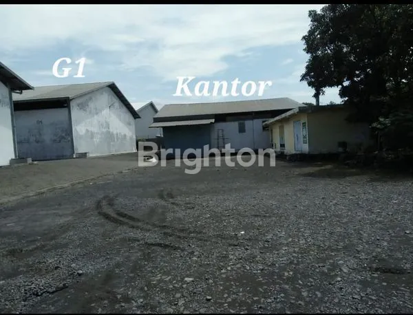 image GUDANG DAN KANTOR SIAP PAKAI MASIH BAGUS DAN TERAWAT DI WINONG (1)