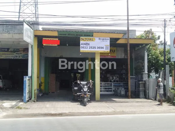 TOKO DAN GUDANG AKTIF NOL JALAN PROVINSI CEWENG JOMBANG