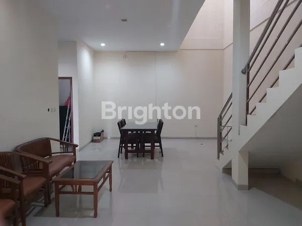 image HUNIAN FULL FURNISHED DIKAWASAN ELIT, CLUSTER ONE GATE, NYAMAN DAN TENANG DI AREA COLOMADU (3)