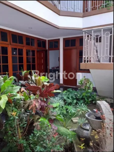 image MANYAR BARU RENOV DEKAT GALAXY MALL, PAKUWON CITY, HOTEL OAKWOOD, BONNET (7)