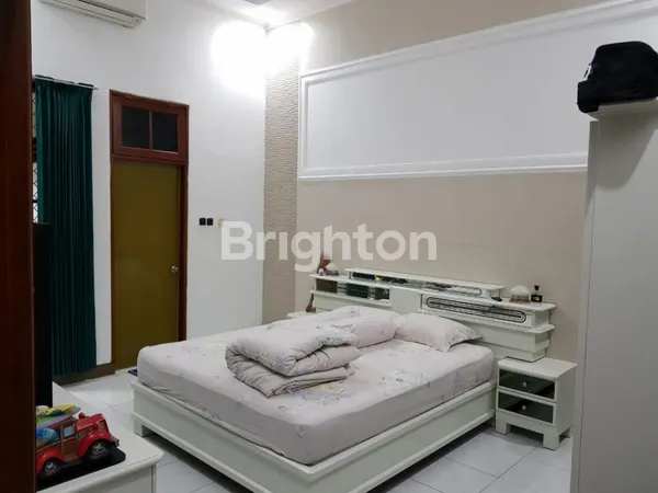 image MANYAR BARU RENOV DEKAT GALAXY MALL, PAKUWON CITY, HOTEL OAKWOOD, BONNET (8)