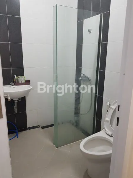 image RUMAH TINGGAL SIAP HUNI 2 LT FULL FURNISH DI SUKOLILO DIAN REGENCY SURABAYA TIMUR (3)