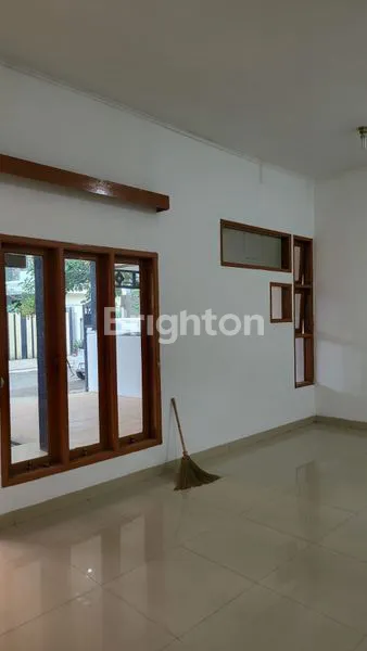 image RUMAH DALAM KOMPLEK GEMPOL ASRI BANDUNG (7)
