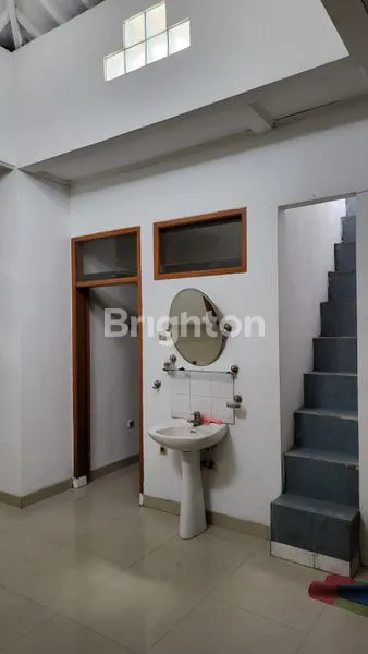 image RUMAH DALAM KOMPLEK GEMPOL ASRI BANDUNG (4)