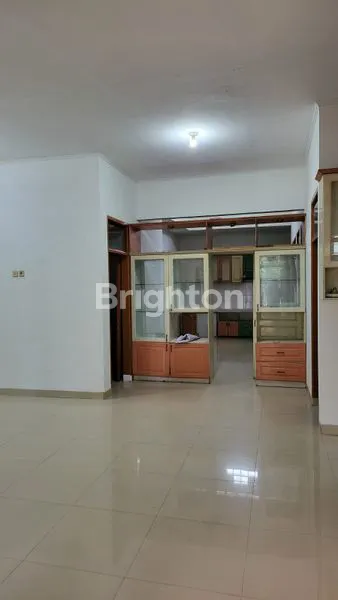 image RUMAH DALAM KOMPLEK GEMPOL ASRI BANDUNG (8)