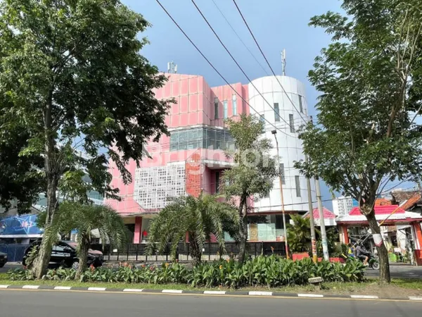 image GEDUNG EX KANTOR 4 LANTAI RAYA ARJUNA DEKAT BANYU URIP, KEDUNGDORO (1)