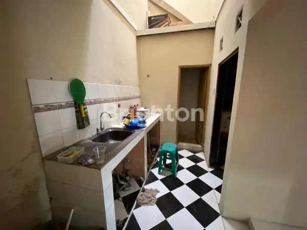 image RUMAH 2 LANTAI YANG STRATEGIS DI JL. BUDHI - SUKARAJA, BANDUNG (5)