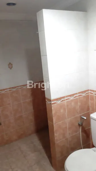 image RUMAH 1,5 LANTAI SEMI FURNISHED BEBAS BANJIR LIPPO KARAWACI TANGERANG (8)