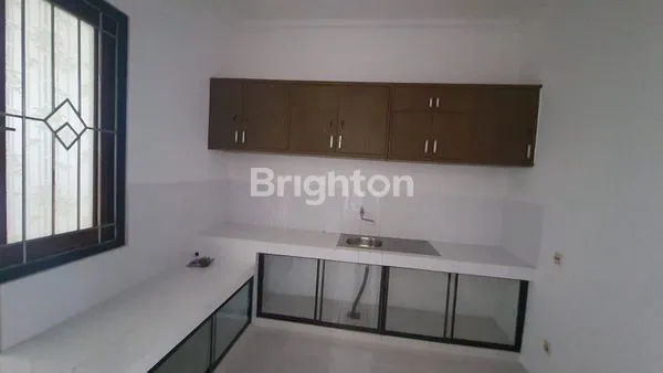 image RUMAH MEWAH CLUSTER MAXWELL DI CITRALAND (2)