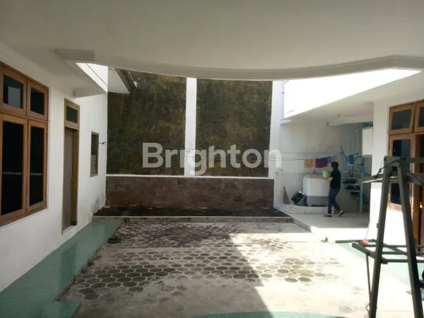 image RUMAH FURNISH VILLA KALIJUDAN INDAH DEKAT GALAXY MALL SIAP HUNI (8)