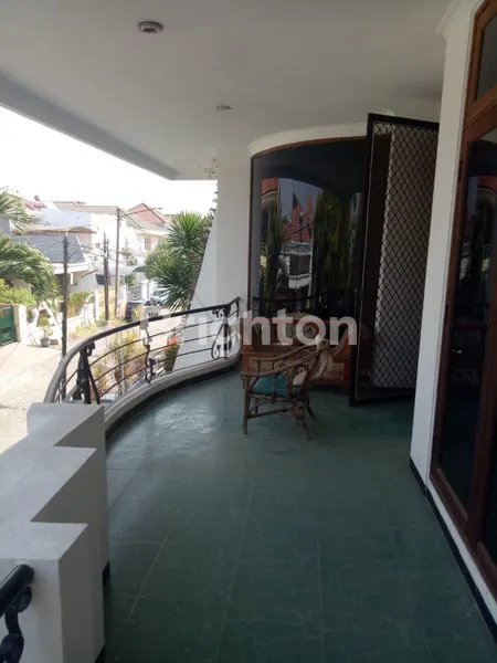 image RUMAH FURNISH VILLA KALIJUDAN INDAH DEKAT GALAXY MALL SIAP HUNI (4)