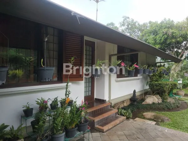 image VILLA LUX SUASANA SEJUK DAN ASRI DI BUKIT PAKAR UTARA BANDUNG (2)