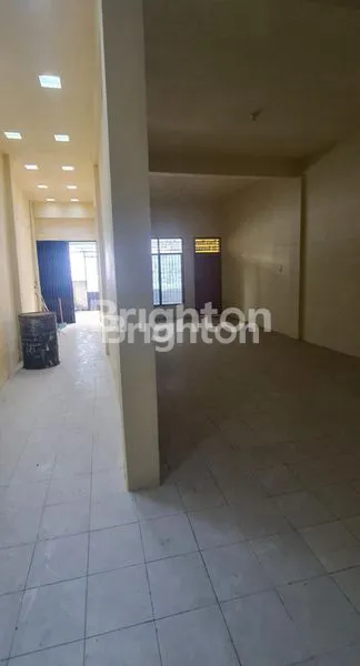 image TOWN HOUSE TENGAH KOTA (3)