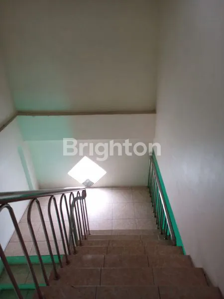 image TOWN HOUSE TENGAH KOTA (8)