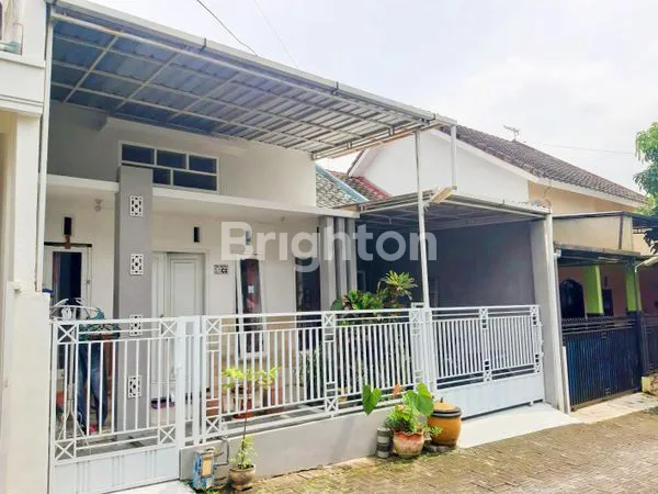 image RUMAH MODERN MINIMALIS BAGUS SIAP HUNI DI SULFAT PANDANWANGI KOTA MALANG (1)