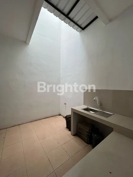 image NIRWANA EKSEKUTIF DKT MERR RUNGKUT (4)