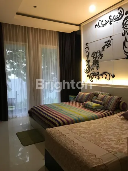 image PAKUWON CITY 2 LANTAI FULL FURNISH SIAP HUNI DEKAT MALL, UNAIR, ITS, RAYA KERTAJAYA (2)