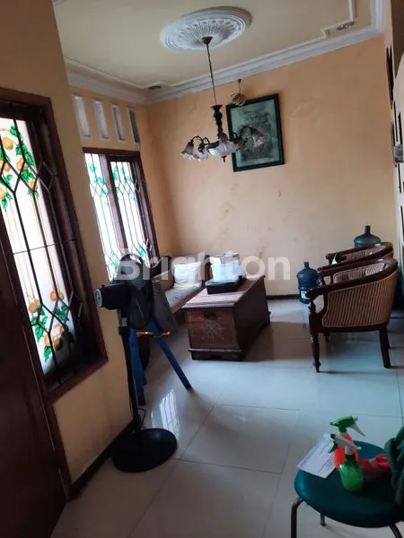 image RUMAH TERAWAT 2LANTAI NGINDEN INTAN BARAT, SELANGKAH KE RS PREMIER (3)