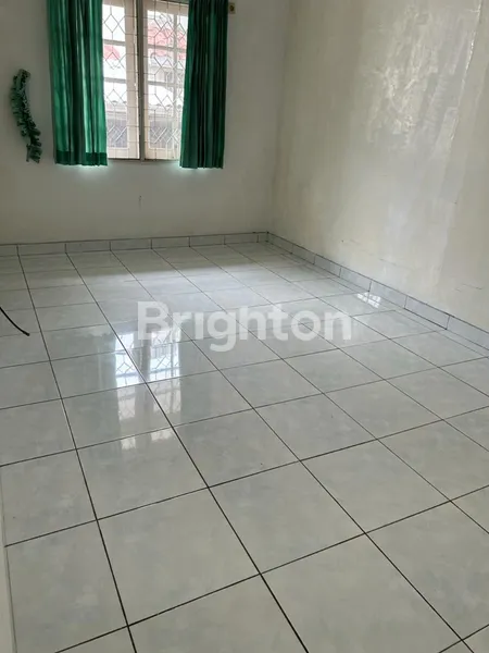 image RUMAH 2 LANTAI NYAMAN DAN AMAN DI PERUMAHAN ELIT TAMAN HIMALAYA LIPPO KARAWACI CENTRAL (3)