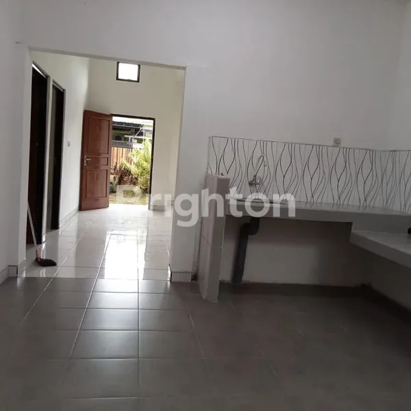 image RUMAH LOKASI NYAMAN TRUST RESIDENCE BLURU KIDUL (2)