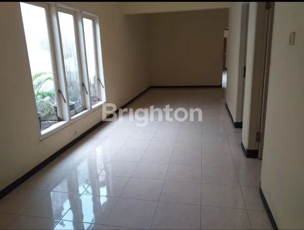 image RUMAH COCOK BUAT USAHA  NOL JALAN (3)