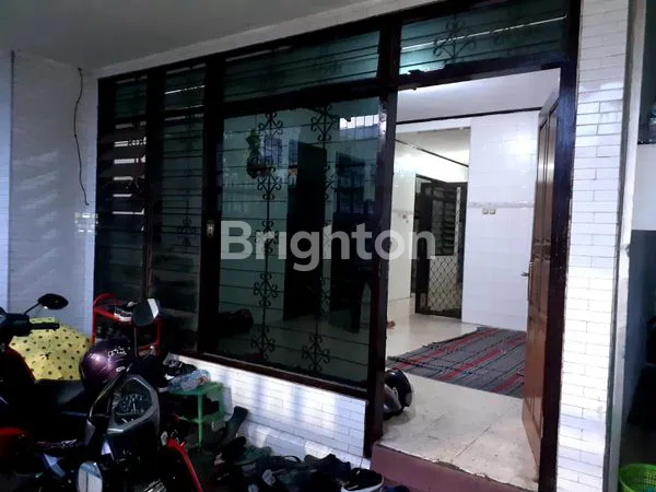 image RUMAH RANGKAH 2 LANTAI DEKAT STADION TAMBAKSARI, PANTAI RIA KENJERAN SIAP HUNI (7)