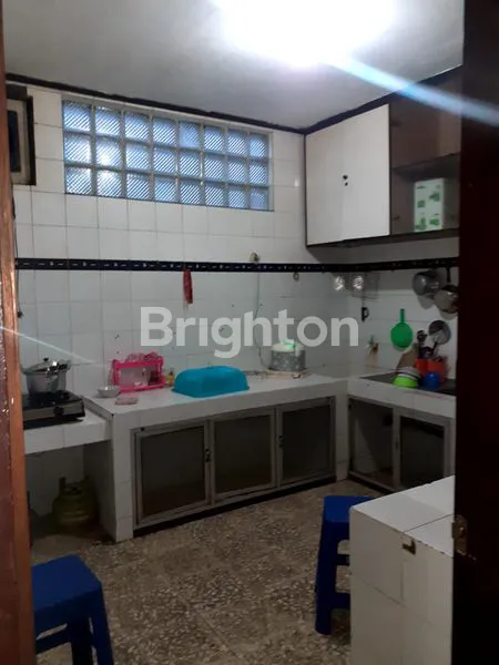 image RUMAH RANGKAH 2 LANTAI DEKAT STADION TAMBAKSARI, PANTAI RIA KENJERAN SIAP HUNI (5)