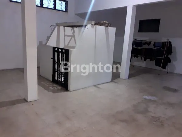 image RUMAH RANGKAH 2 LANTAI DEKAT STADION TAMBAKSARI, PANTAI RIA KENJERAN SIAP HUNI (6)