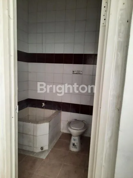 image RUKO 2 LANTAI SIAP DIHUNI. LOKASI SANGAT STRATEGIS DI MULYOSARI PUSAT KERAMAIAN (6)