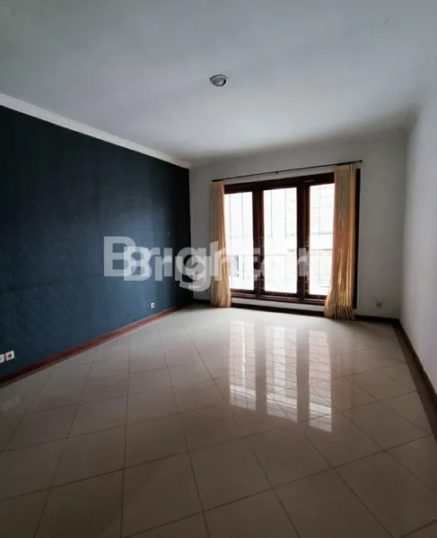 image RUMAH BERSIH TERAWAT DI CHRIS KENCANA SURABAYA (4)