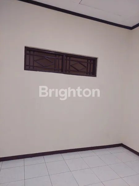 image RUMAH STRATEGIS SIAP HUNI DEKAT BANDARA SOEKARNO HATTA, JAKARTA (3)