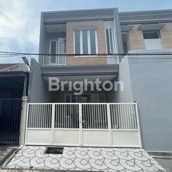 image NEW MINIMALIS 2 LANTAI MODERN DAERAH WARU (1)