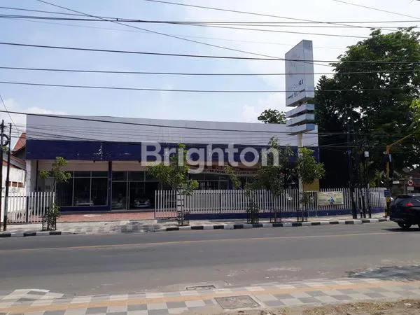image DISEWAKAN GEDUNG SHOWROOM DI BOJONEGORO (4)