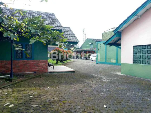 image RUMAH GUDANG DI PARAKAN SAAT, BANDUNG (1)