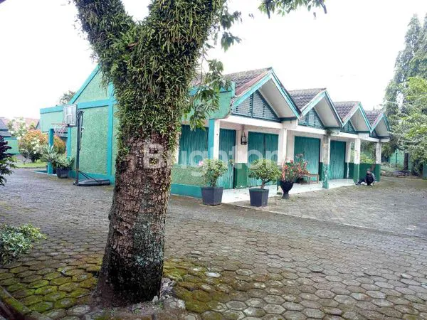 image RUMAH GUDANG DI PARAKAN SAAT, BANDUNG (4)