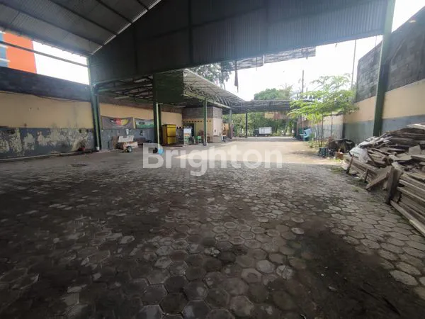 GUDANG DAN TANAH BEKAS BENGKEL