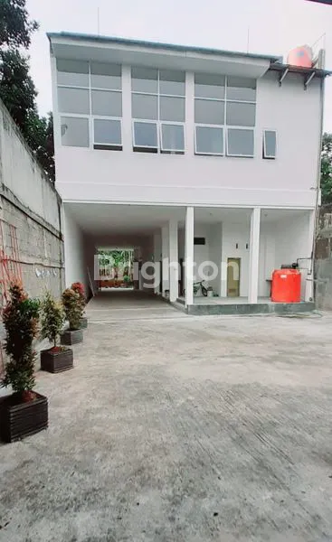 image GUNUNG PATI RUMAH VILLA BAGUS COCOK CAFE RESTO KEKINIAN VIEW ALAM (1)