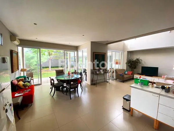 image SANGAT TURUN HARGA DARI 30 AN MILIAR RUMAH MEWAH DIJALAN BANGKA PELA MAMPANG KECAMATAN MAMPANG PRAPATAN JAKARTA SELATAN (2)