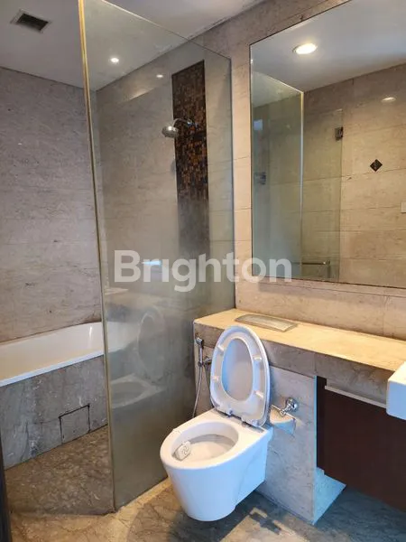 image APARTEMEN WINDSOR LUXURY PURI INDAH 2BR TOWER 1 LANTAI 23 FULL FURNISH DAN PRIVATE LIFT. (5)
