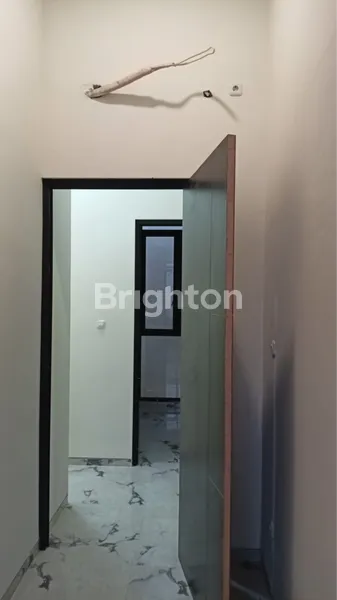 image RUMAH BARU GRESS 2 UNIT MINIMALIS DI RUNGKUT MAPAN SIAP HUNI (2)