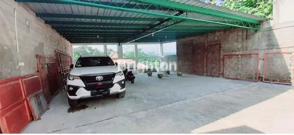 image GUNUNG PATI RUMAH VILLA BAGUS COCOK CAFE RESTO KEKINIAN VIEW ALAM (8)