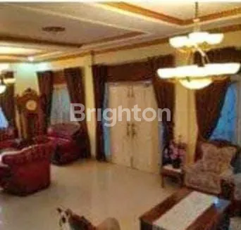 image DIJUAL RUMAH BESAR DAN MEWAH TENGAH KOTA (6)